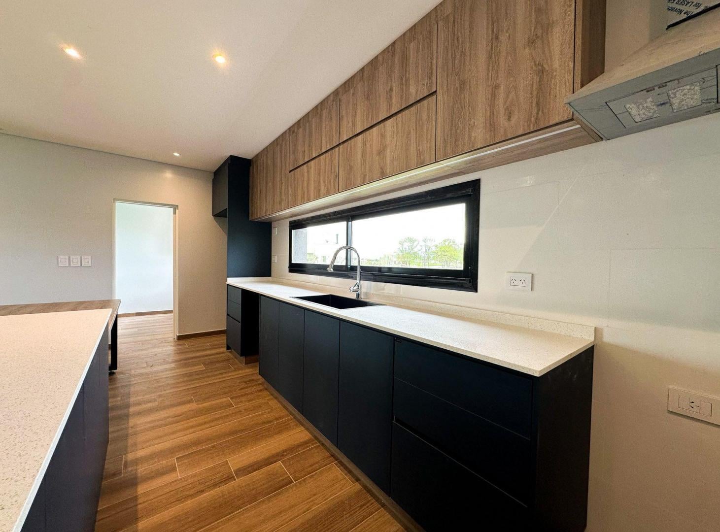 Foto de VENTA CASA 4 AMB en SANTA CLARA AL SUR - PERMUTA, imagen 1