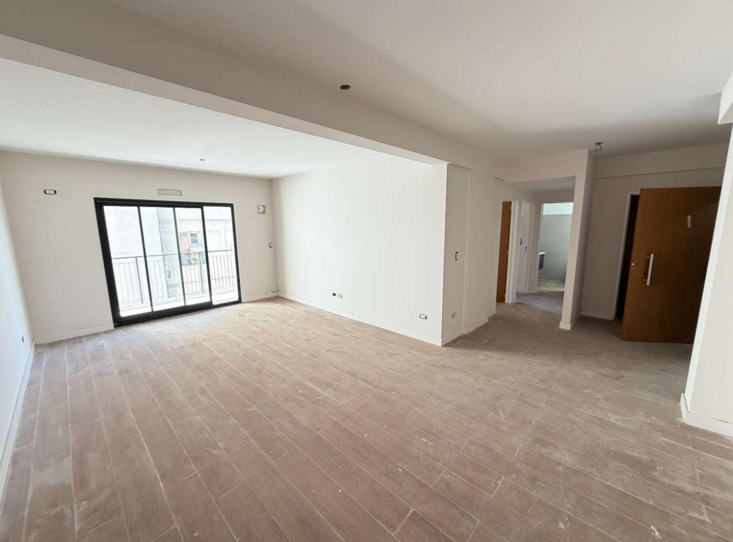 Foto de VENTA DEPTO 2 AMBIENTES CON BALCON - BALVANERA, imagen 1