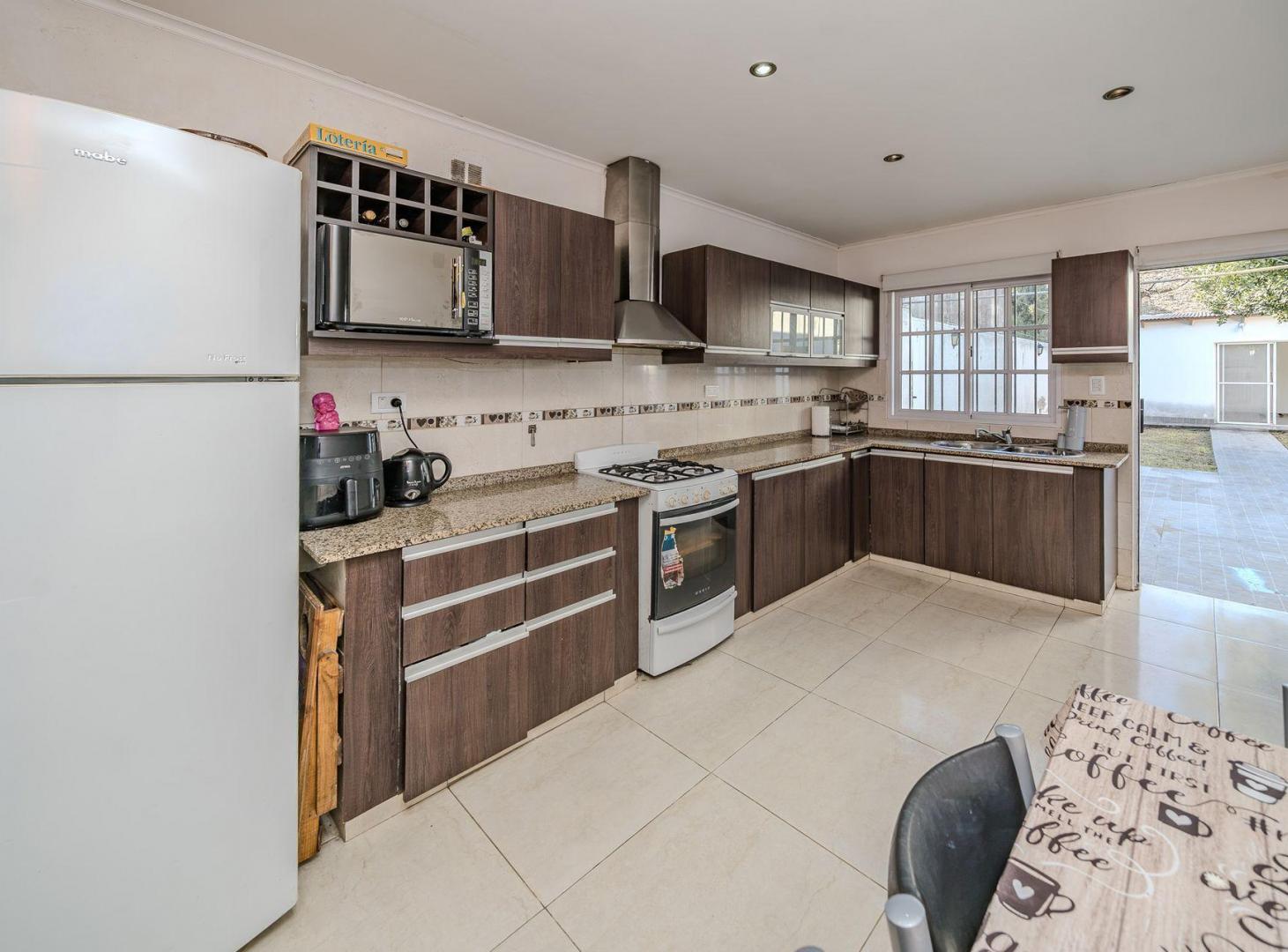 Foto de VENTA CASA 3 AMB QUINCHO Y PH 2 AMB WILDE, imagen 3