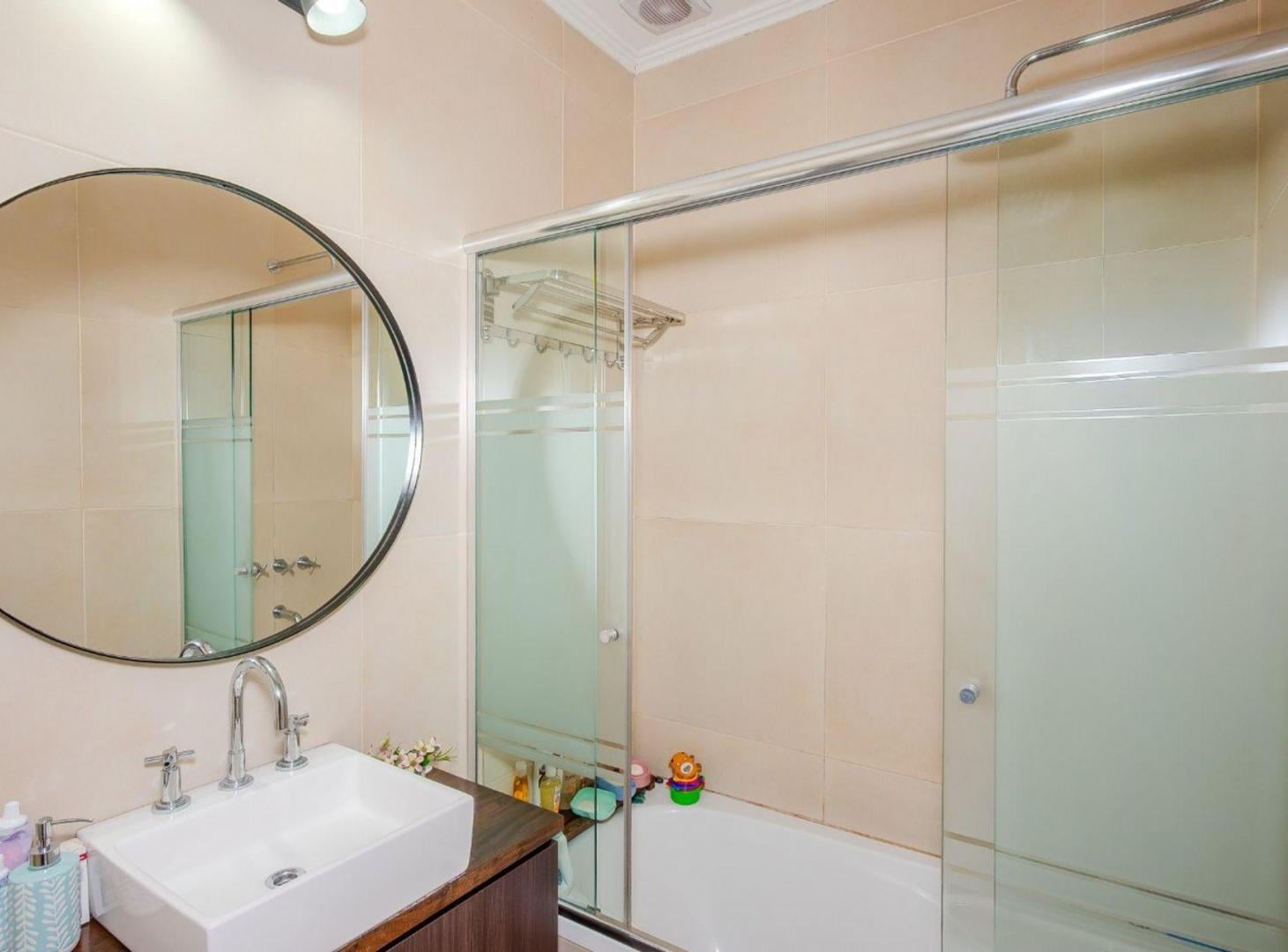 Foto de VENTA CASA 3 AMB MORON PARQUE TERRAZ COCHERA 2 AUT, imagen 3