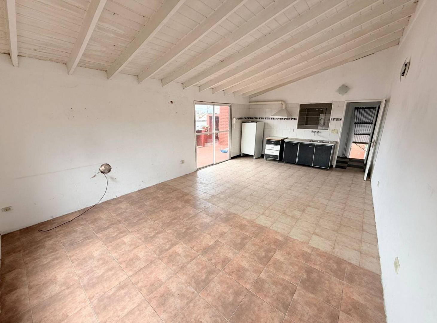 Foto de Venta monoambiente divisible terraza caseros, imagen 4