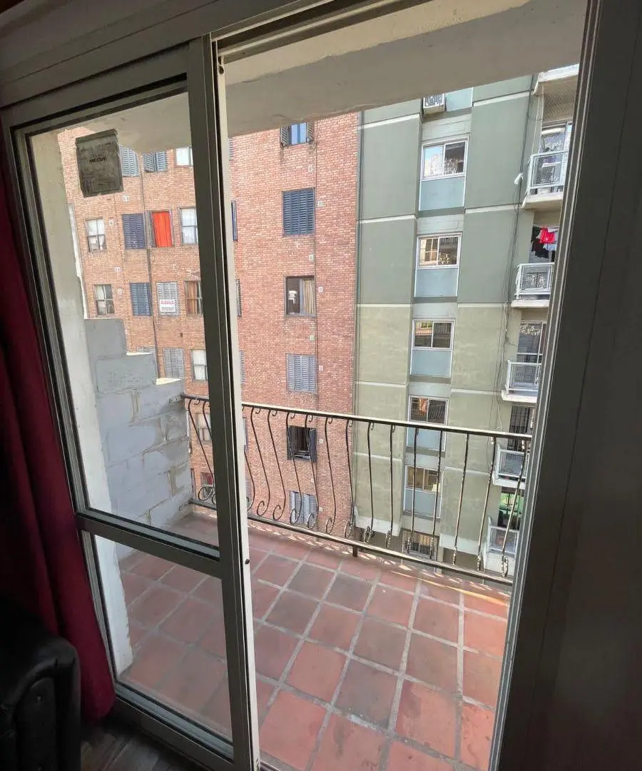 Alquiler un dormitorio en nva cba Santiago temple 21 piso 4 1