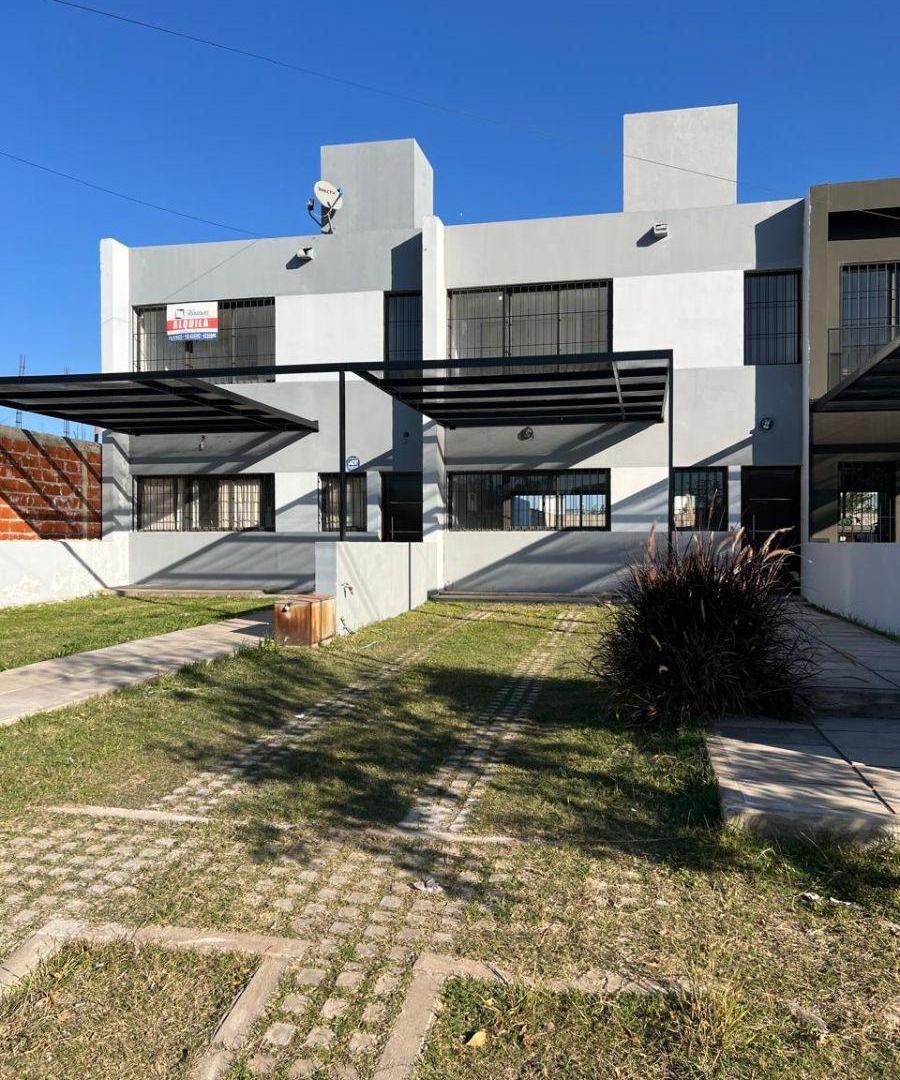 Foto de Alquiler duplex Barrio Norte 1 Mza C Lote 8A, imagen 1