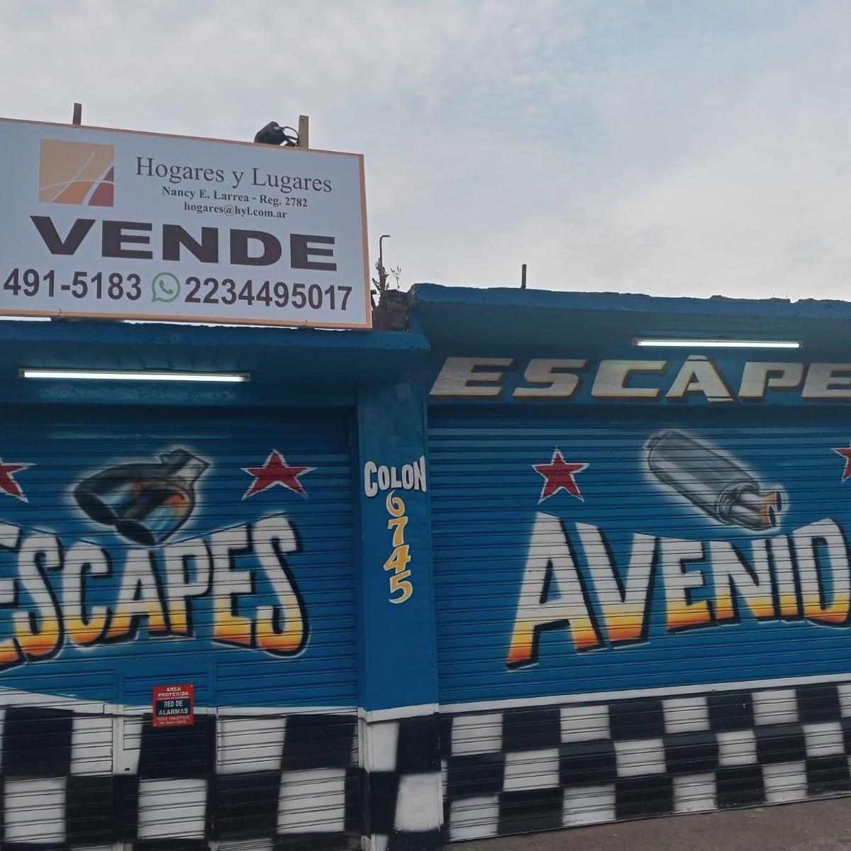 Foto de 2 locales unificados con 3 departamentos en venta en San Cayetano, imagen 2