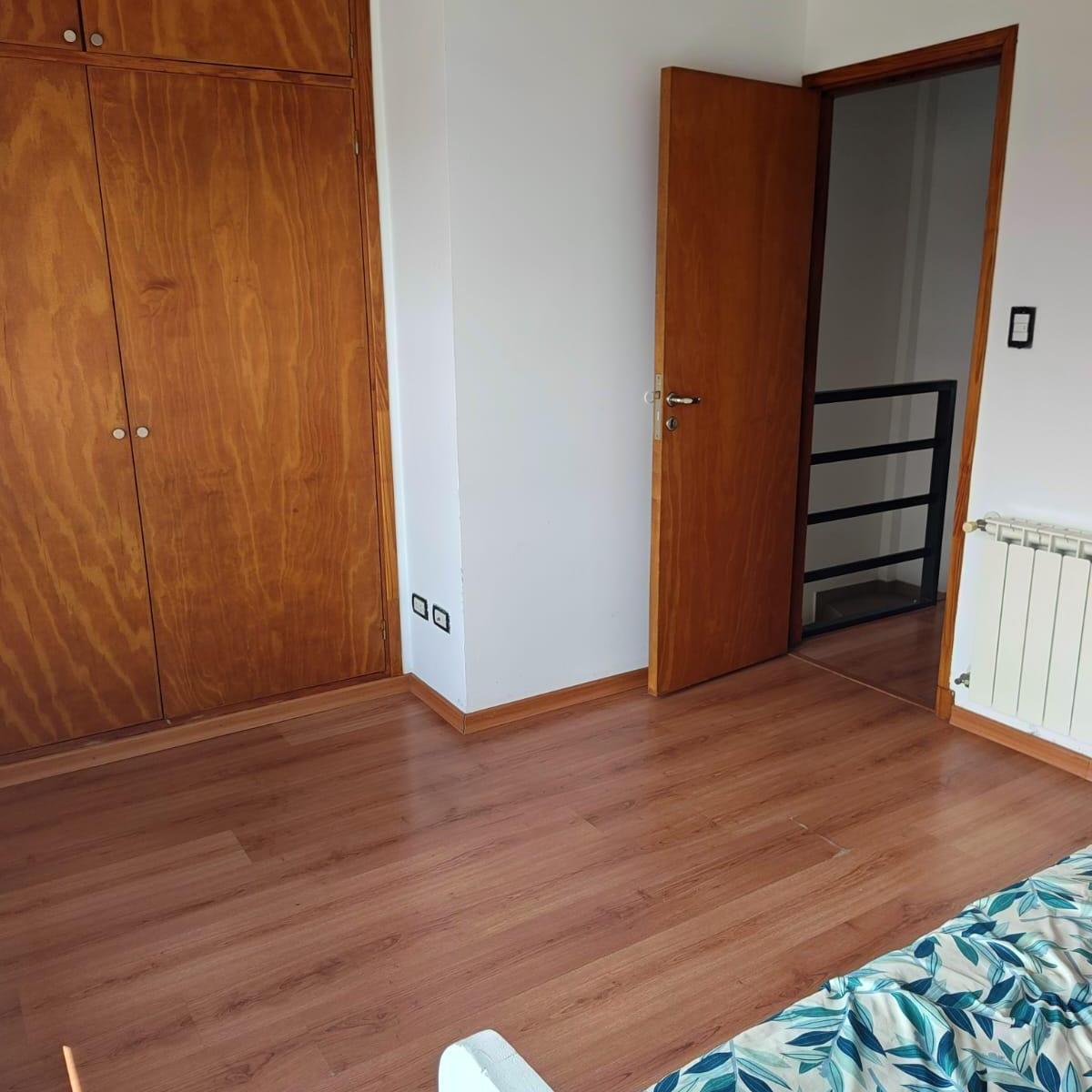 Foto de Tríplex 3 amb. con patio y garaje - Zona Constitución-CON RENTA- Apto, imagen 4