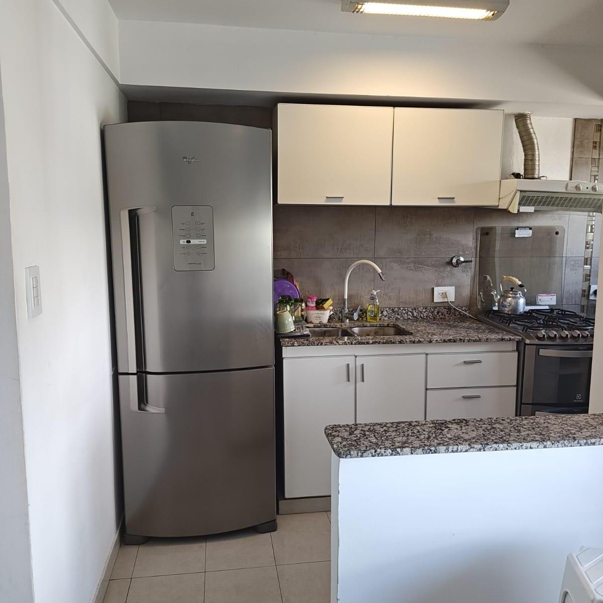 Foto de Tríplex 3 amb. con patio y garaje - Zona Constitución-CON RENTA- Apto, imagen 3