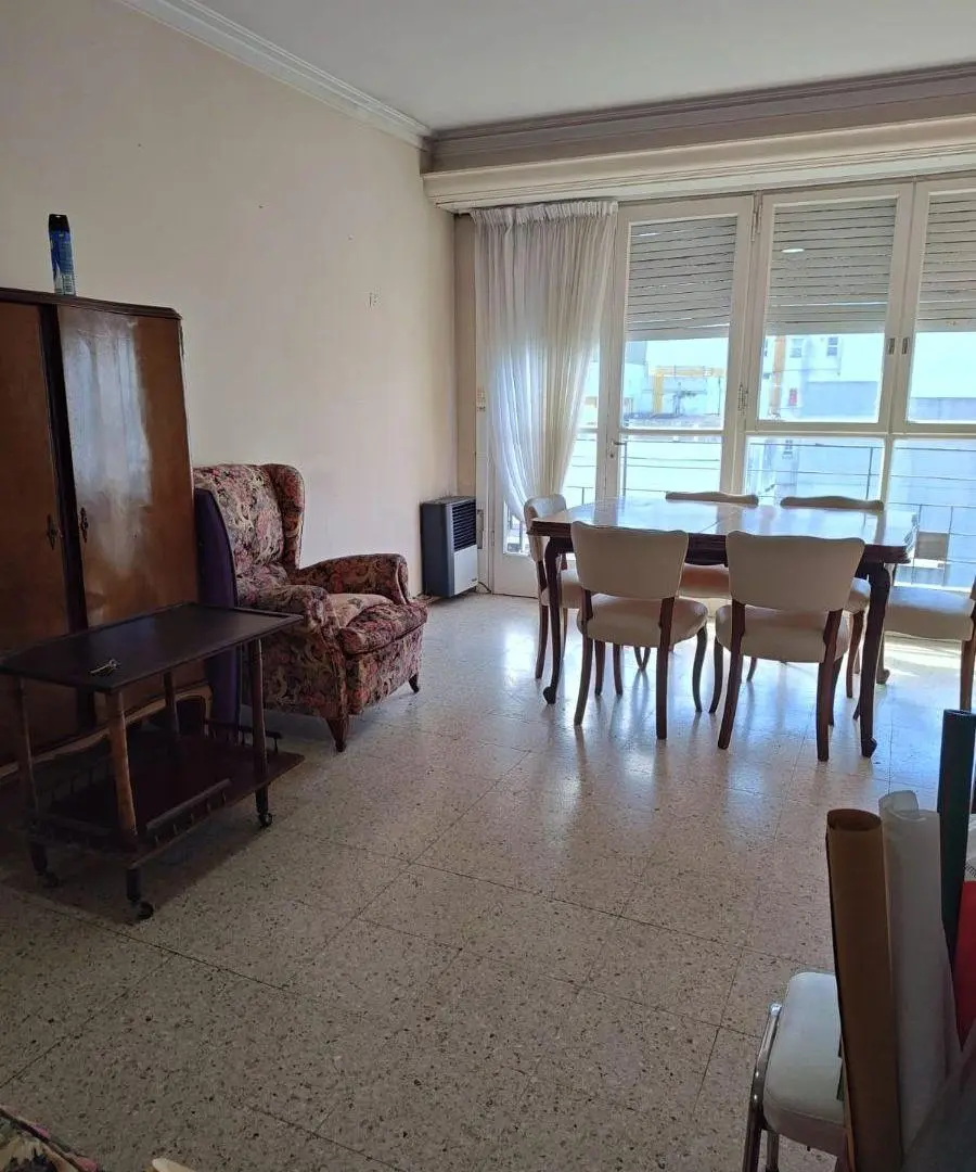 alquiler 24 meses Departamento de 3 ambientes a la calle 1
