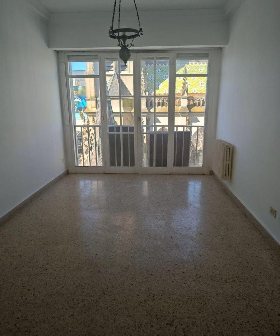 Foto de Departamento de 3 ambientes los ambientes son a la calle de 67 m2,con, imagen 1