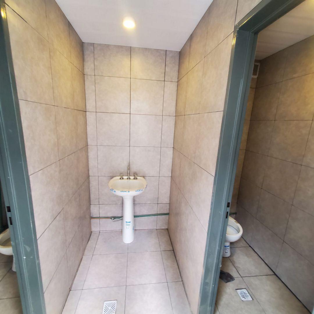 Venta de Amplio Galpón de 433 m² en Barrio Bern. Rivadavia 2