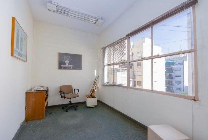 PISO DE OFICINAS 400 m2 EN ALQUILER ACEPTA PROPUESTA 4