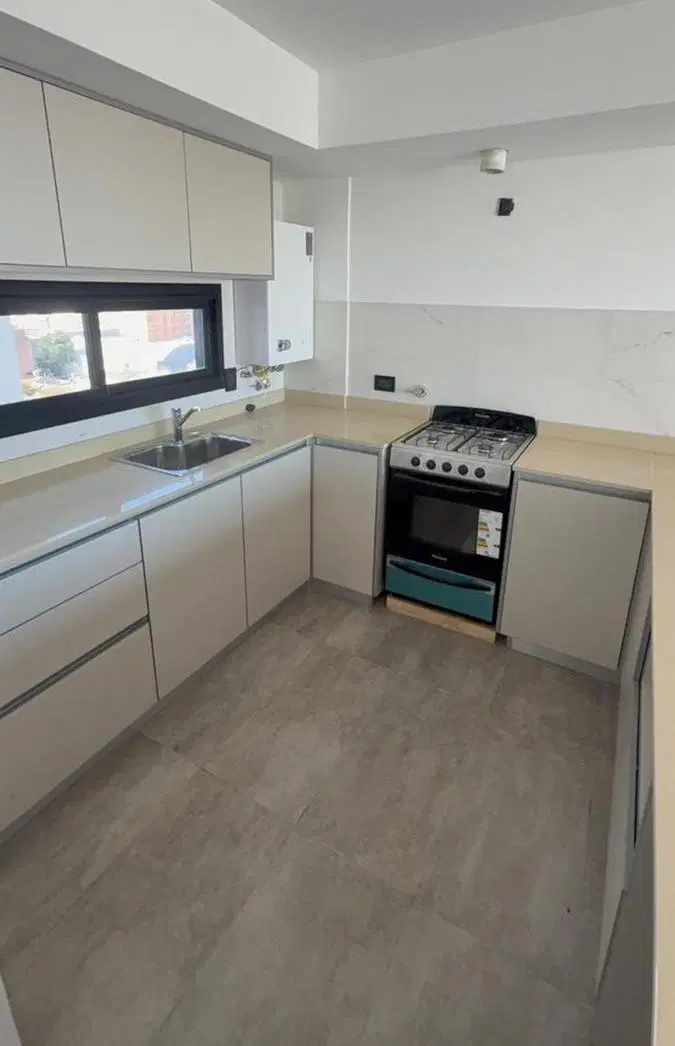 VENTA 3 AMBIENTES A ESTRENAR MACROCENTRO BALCON VISTA OPCION COCHERA 1