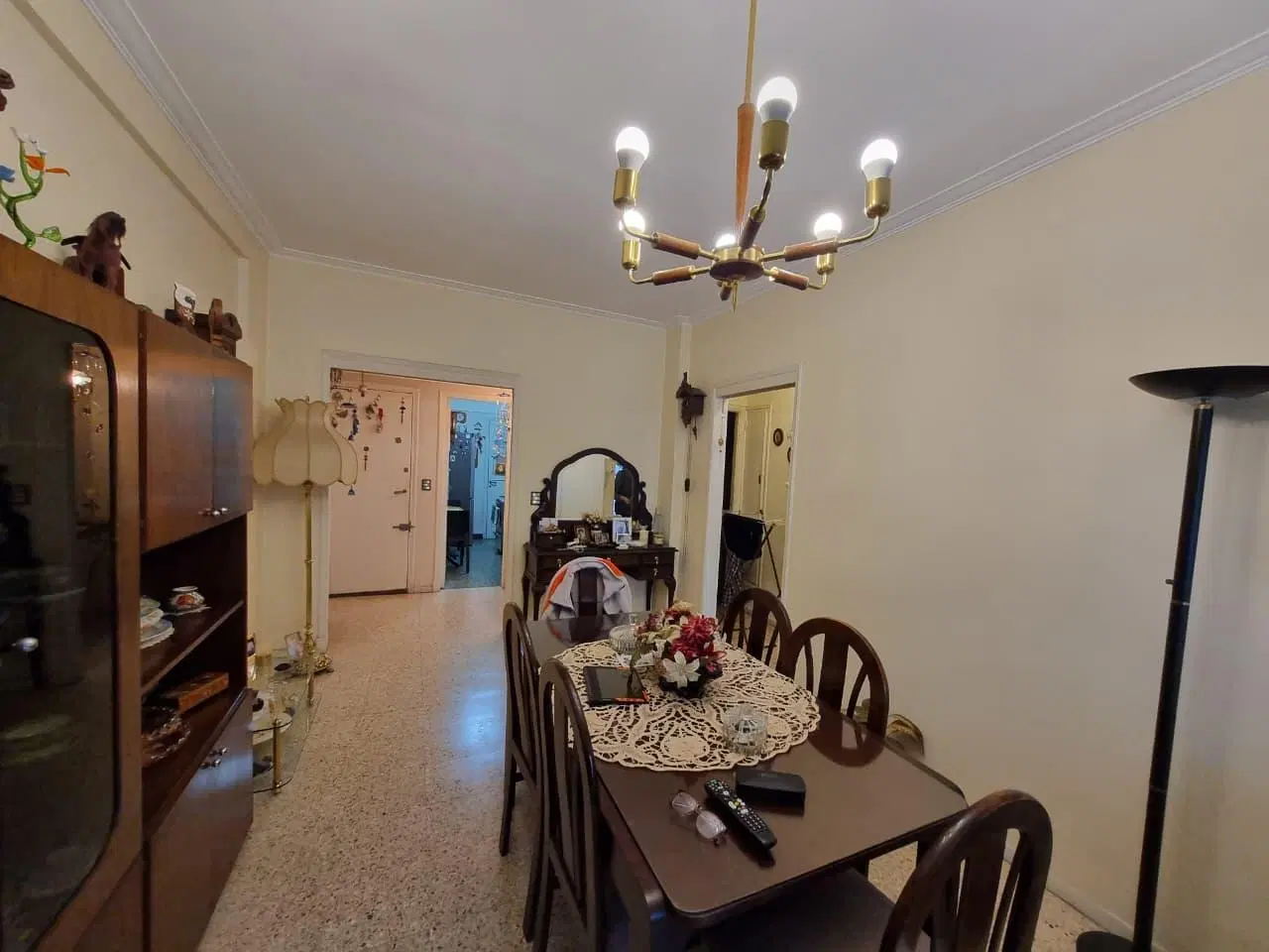 VENTA DEPARTAMENTO 3 AMBIENTES CON DEPENDENCIA ZONA COLON GUEMES MAR 2