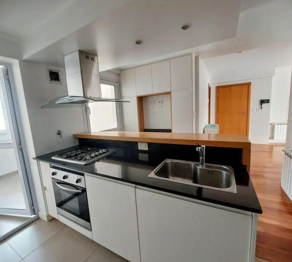 VENTA PISO 3 AMBIENTES CON  VISTA A MTS. DEL MAR PLAYA VARESE PARRILLA COCHERA 4