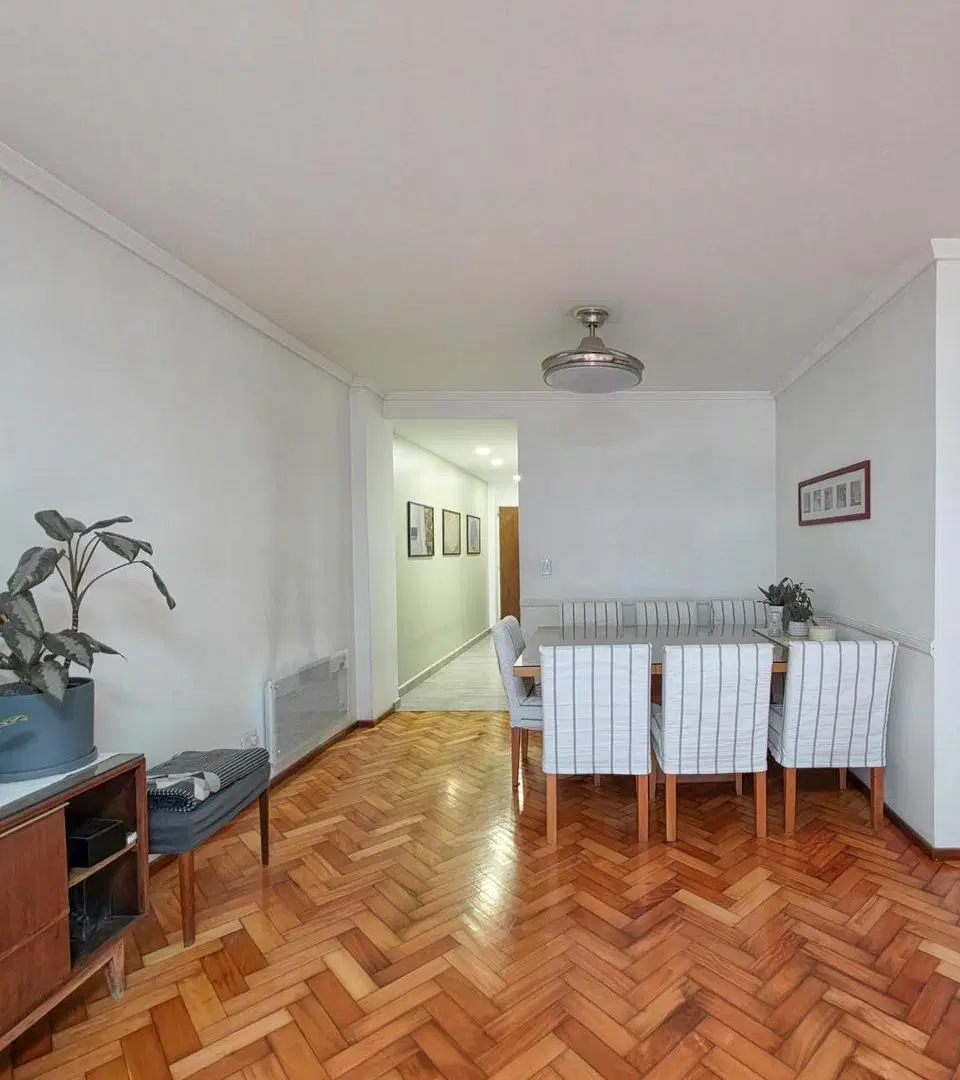 Semipiso de 4 ambientes con dependencia y guardacoches en Colegiales 3