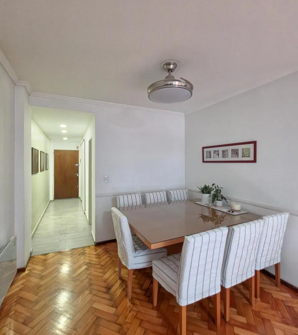 Semipiso de 4 ambientes con dependencia y guardacoches en Colegiales 5