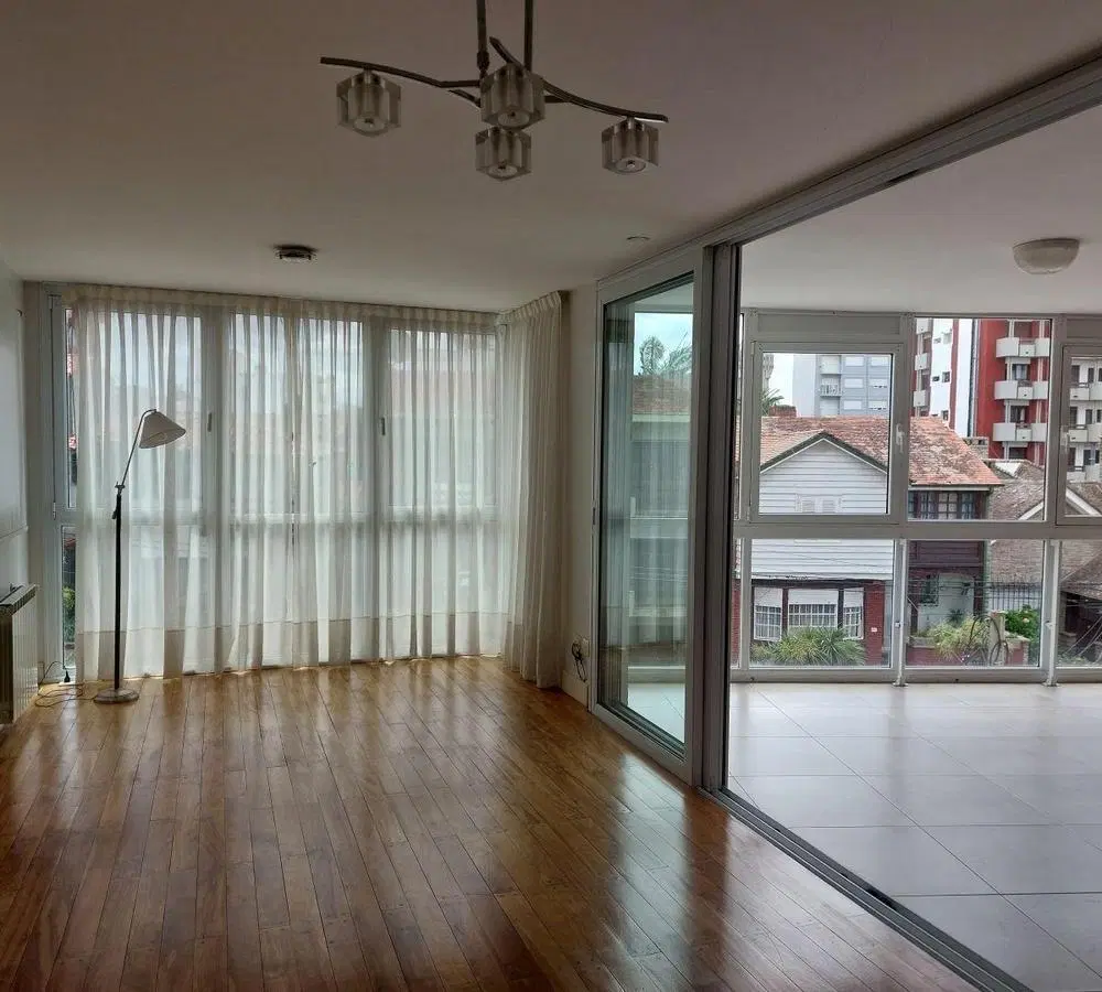 VENTA PISO 3 AMBIENTES CON  VISTA A MTS. DEL MAR PLAYA VARESE PARRILLA COCHERA 3