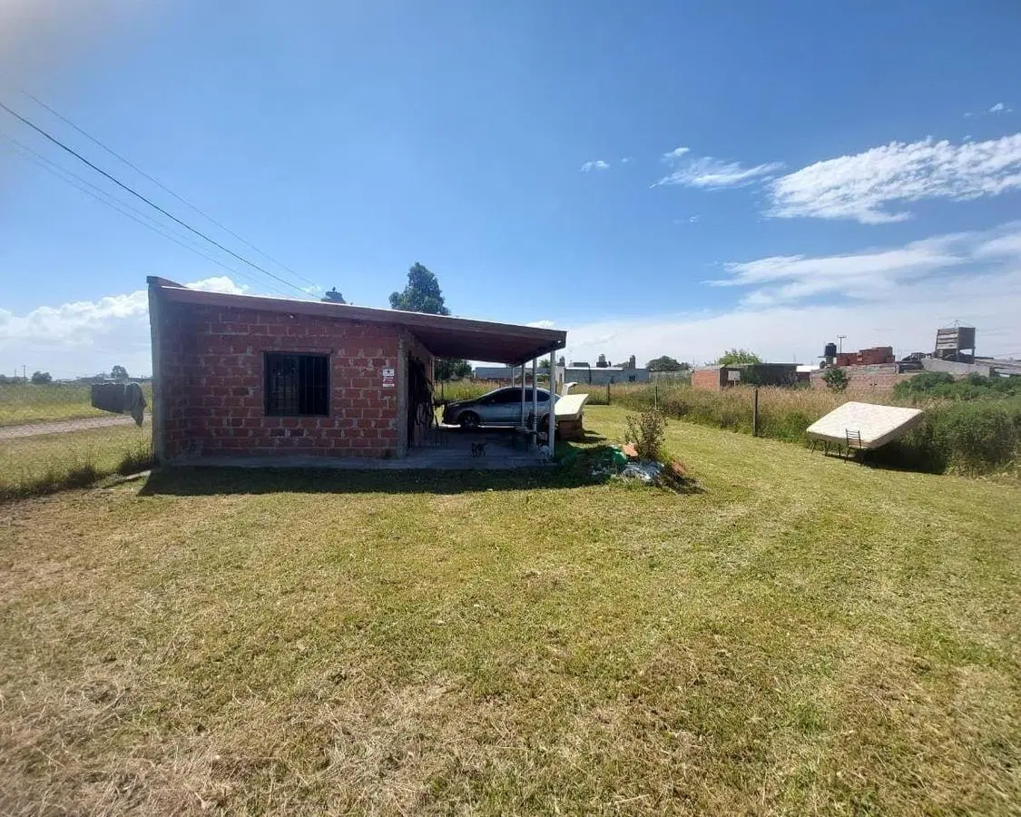 VENTA DE LOTE CON CASA 1 AMBIENTE EN CHAPADMALAL MAR 4