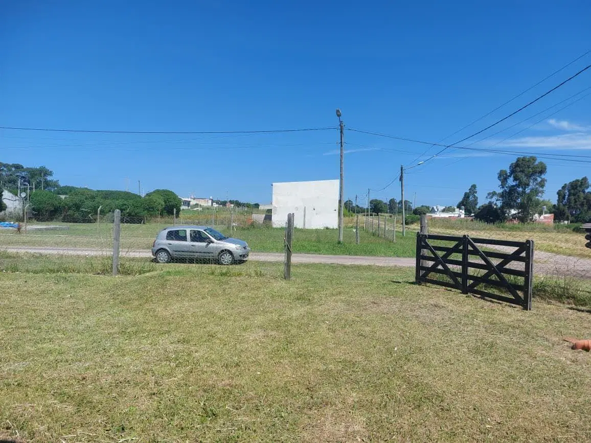 VENTA DE LOTE CON CASA 1 AMBIENTE EN CHAPADMALAL MAR 8
