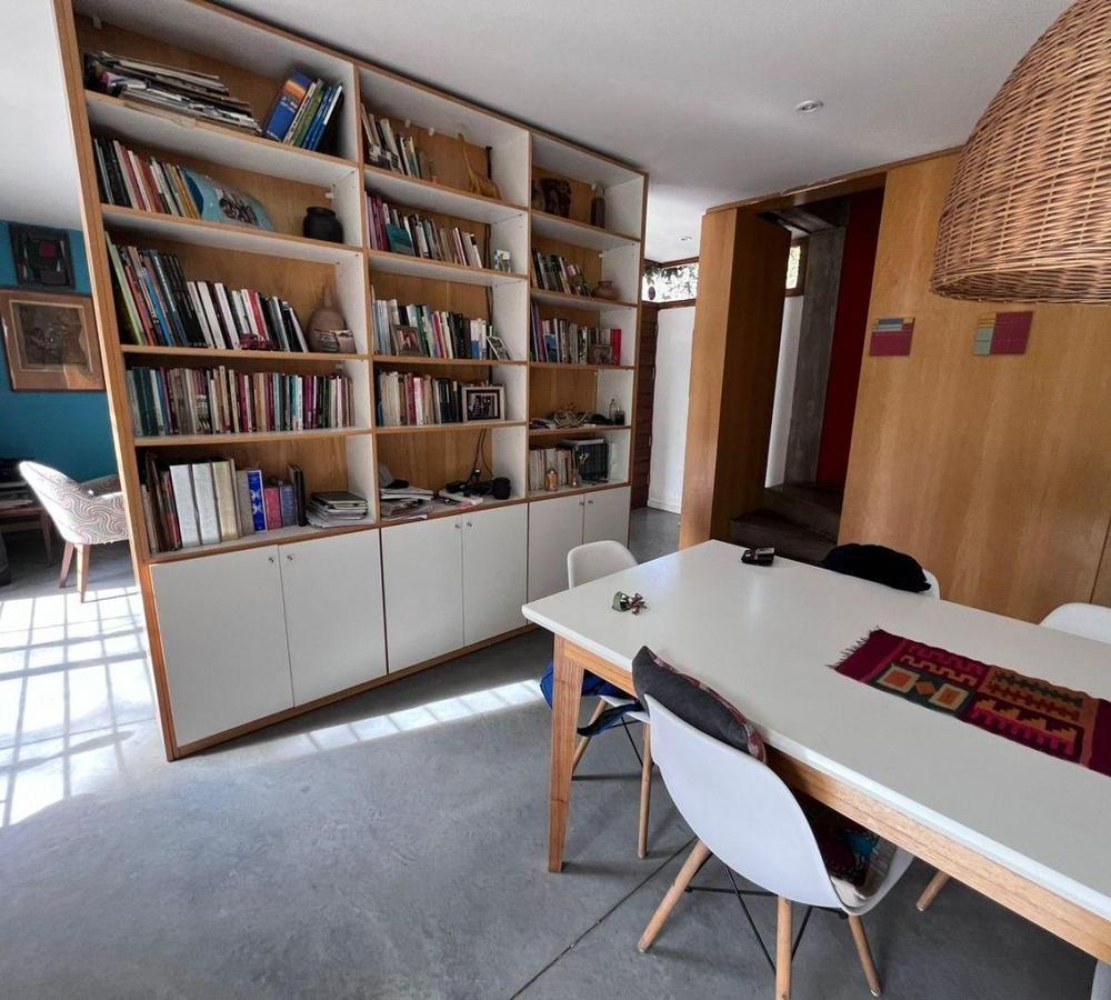 Foto de CASA MODERNA CON QUINCHO Y PARQUE FRENTE A CASA DEL PUENTE, imagen 1