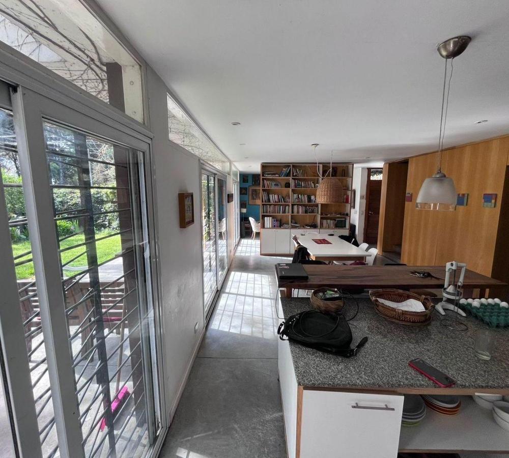 Foto de CASA MODERNA CON QUINCHO Y PARQUE FRENTE A CASA DEL PUENTE, imagen 4