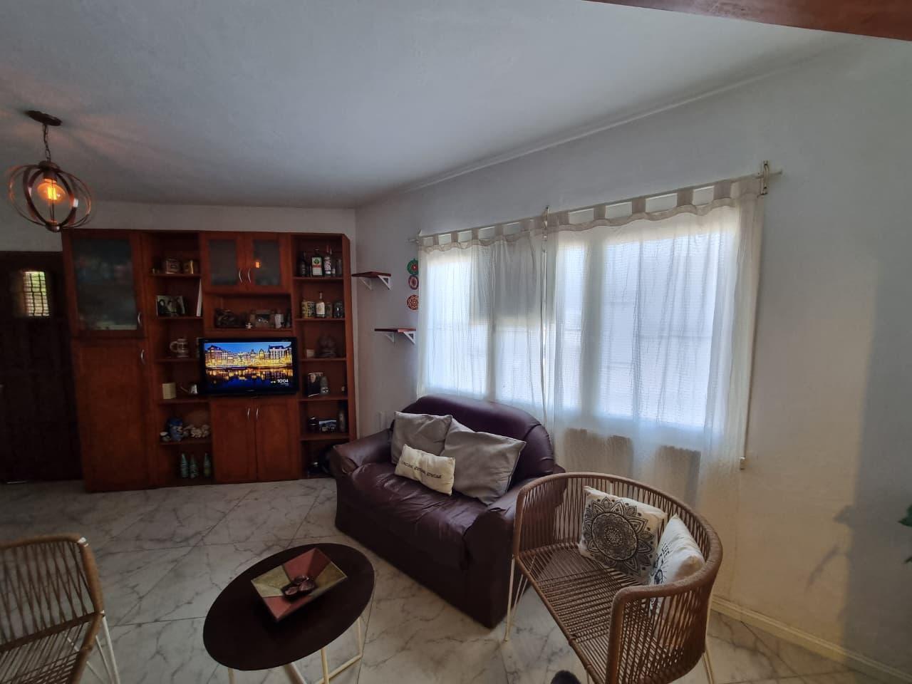 Foto de VENTA PH 3 AMBIENTES CON BALCON TERRAZA RECICLADO A MTS DE AV. JUAN B, imagen 4