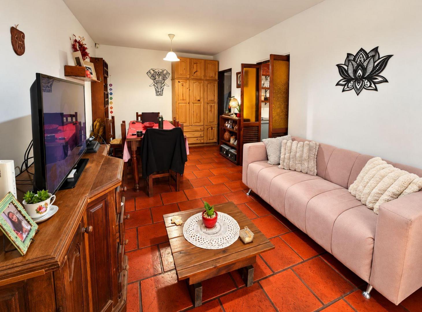 Foto de Chalet de 3 ambientes en impecable estado Hurlingham a metros de, imagen 4