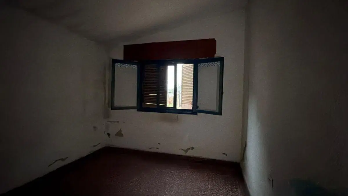 VENTA EMBALSE CASA A REFACCIONAR (Aguada de Reyes) 5