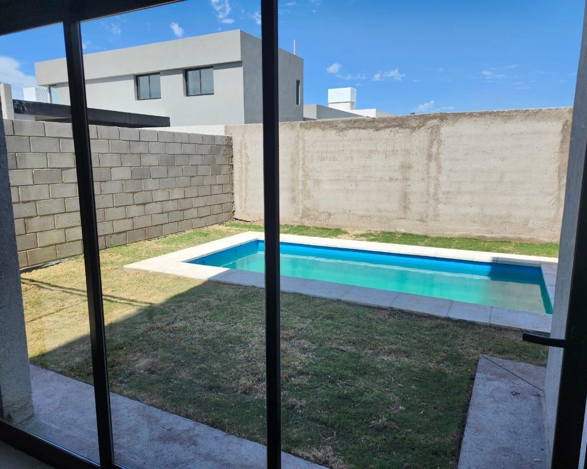 Duplex en Distrito Sur 2