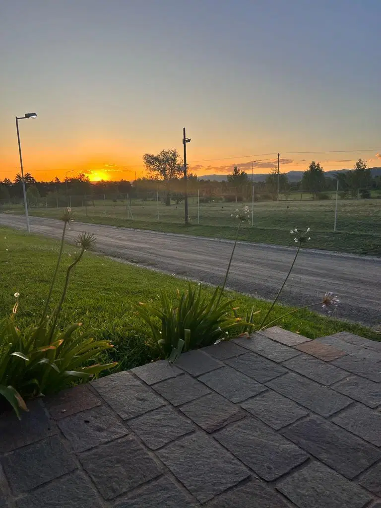 Casa Duplex Amoblada en Alquiler- La Calandria zona sur 4