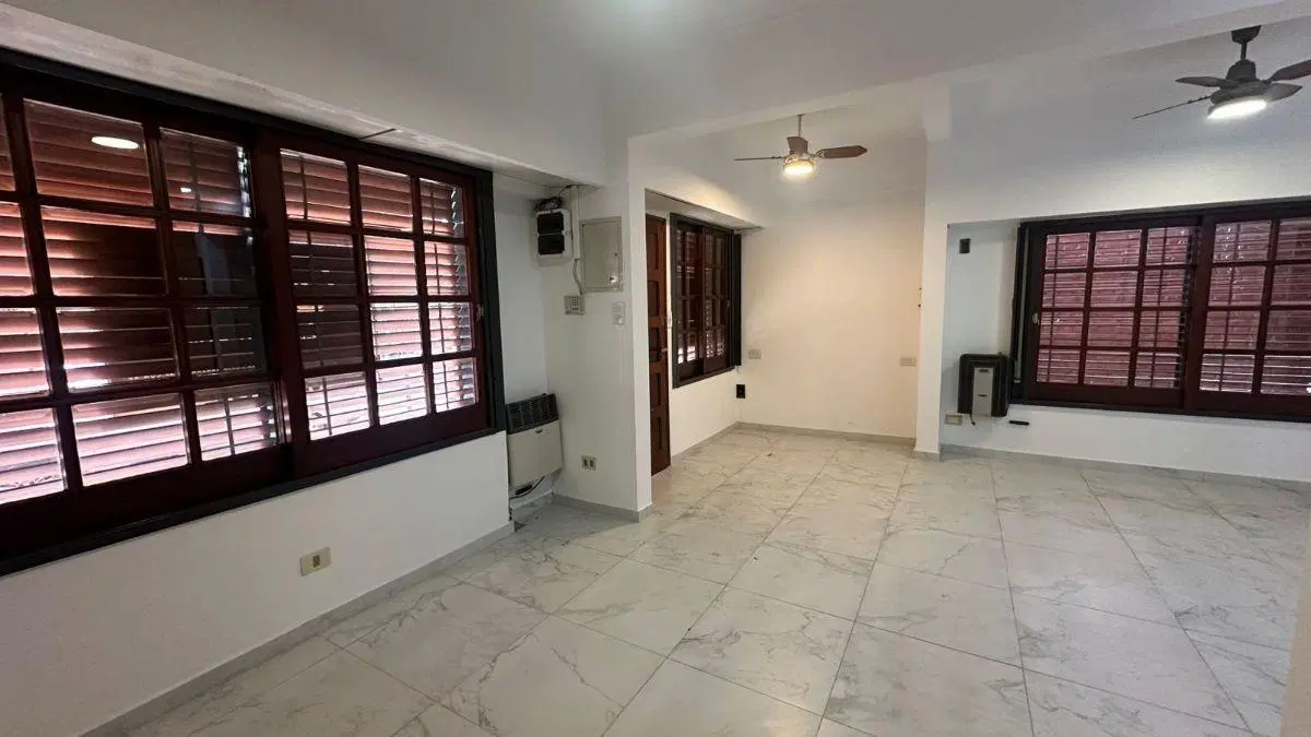 50 E/ 22 Y 23 CASA DE 5 DORMI, SOTANO, QUINCHO Y COCHERAS EN VENTA, LA PLATA.- 3