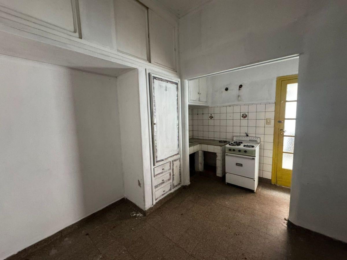 Foto de 2 E/ 46 Y 47 PH A REFACCIONAR EN VENTA 2 DORMITORIOS, LA PLATA.-, imagen 1