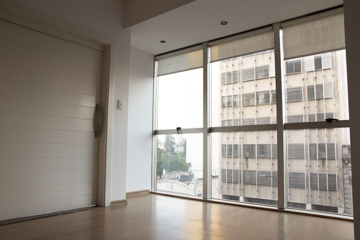 Foto de 7 E/ 54 y 55 PISO DE 2 DORMITORIOS, BALCÓN CERRADO AL FRENTE Y ABIERTO, imagen 5