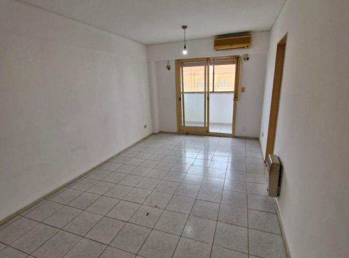 Salta al 2900 (Departamento 2 dormitorios C/Balcón) 2