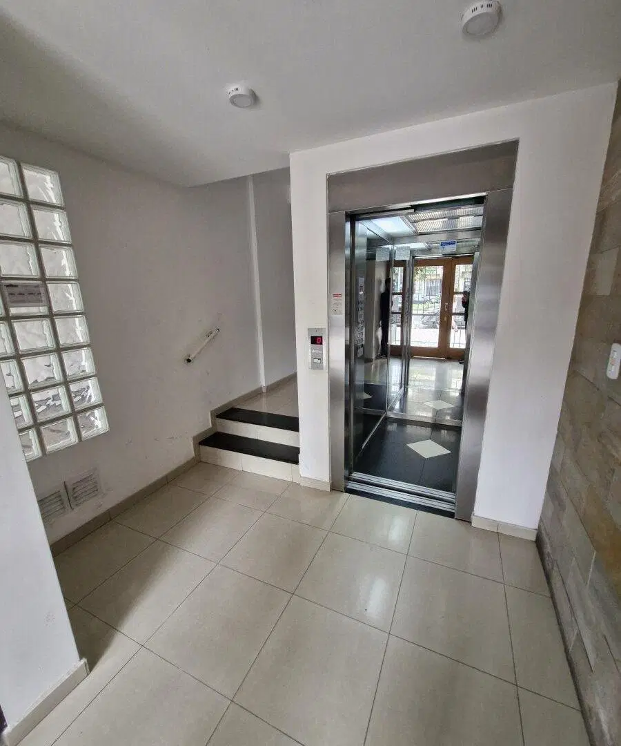 Av Francia al 900 (Departamento 1 dormitorio C/Balcón y Cochera) 5