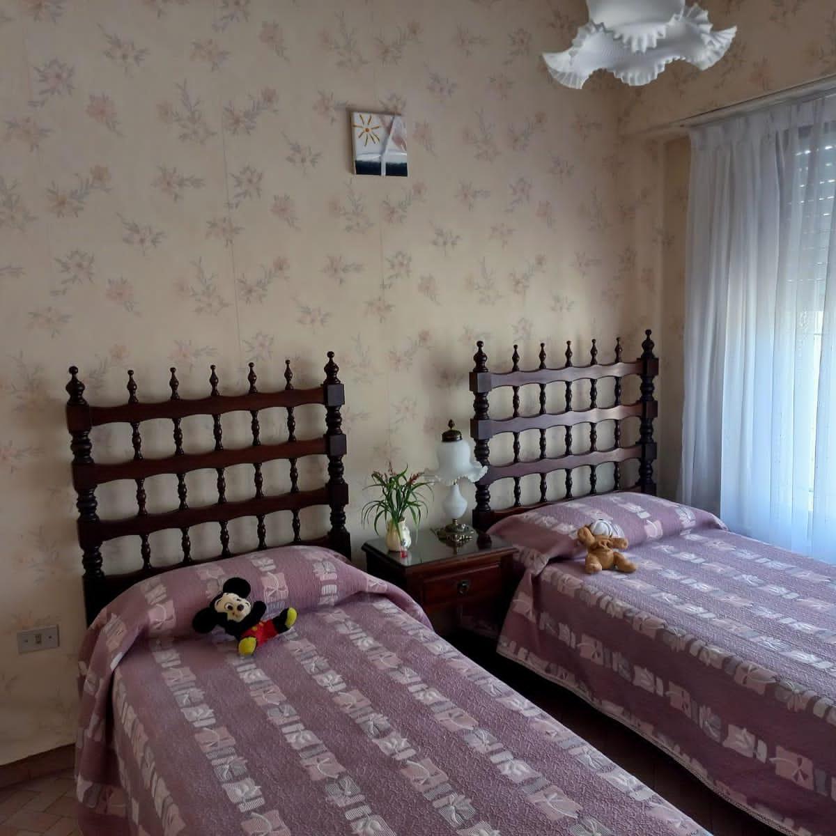 Foto de MOGOTES; MUY LINDO CHALET 3 AMB C/ DEPENDENCIA, imagen 5