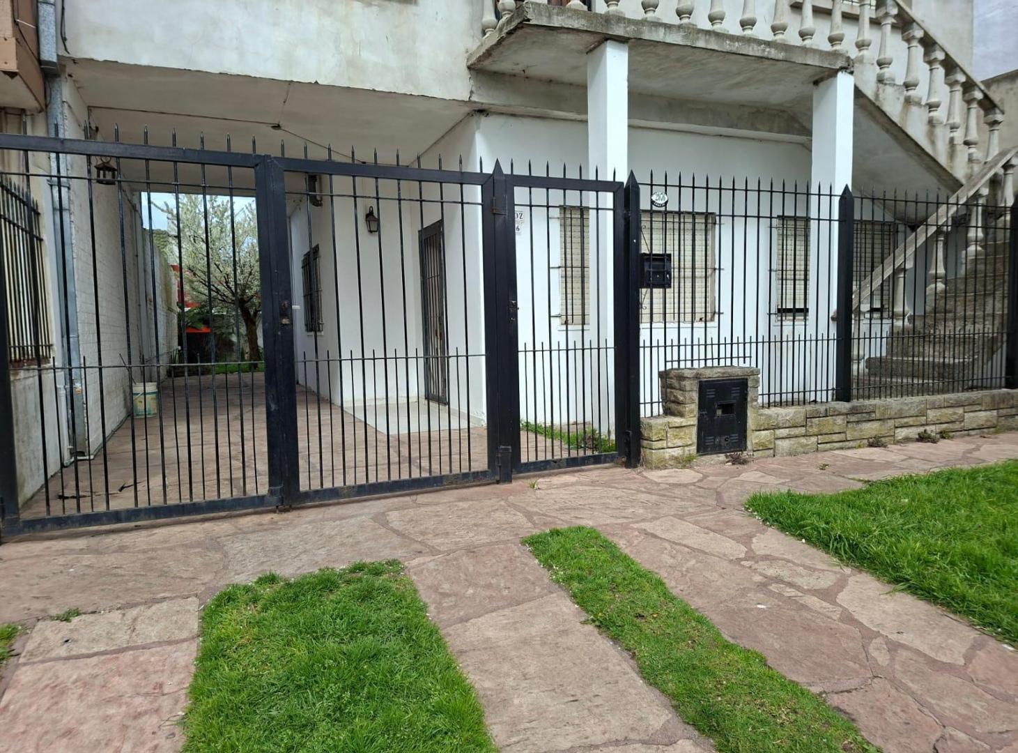 Foto de MOGOTES; AMPLIO CHALET EN PLANTA BAJA, imagen 2