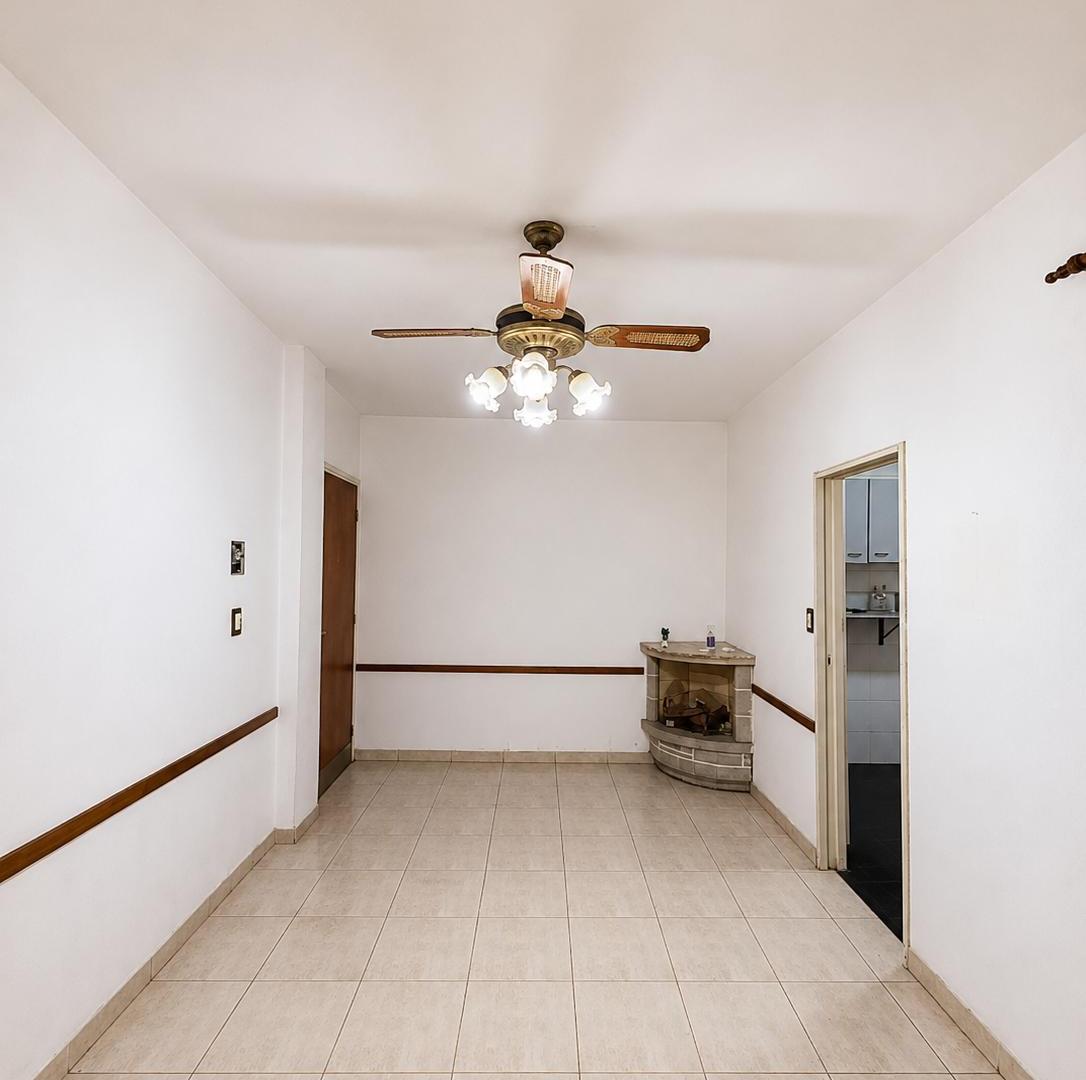 Foto de Departamento de 3 ambientes en planta baja con patio – Almagro, imagen 3