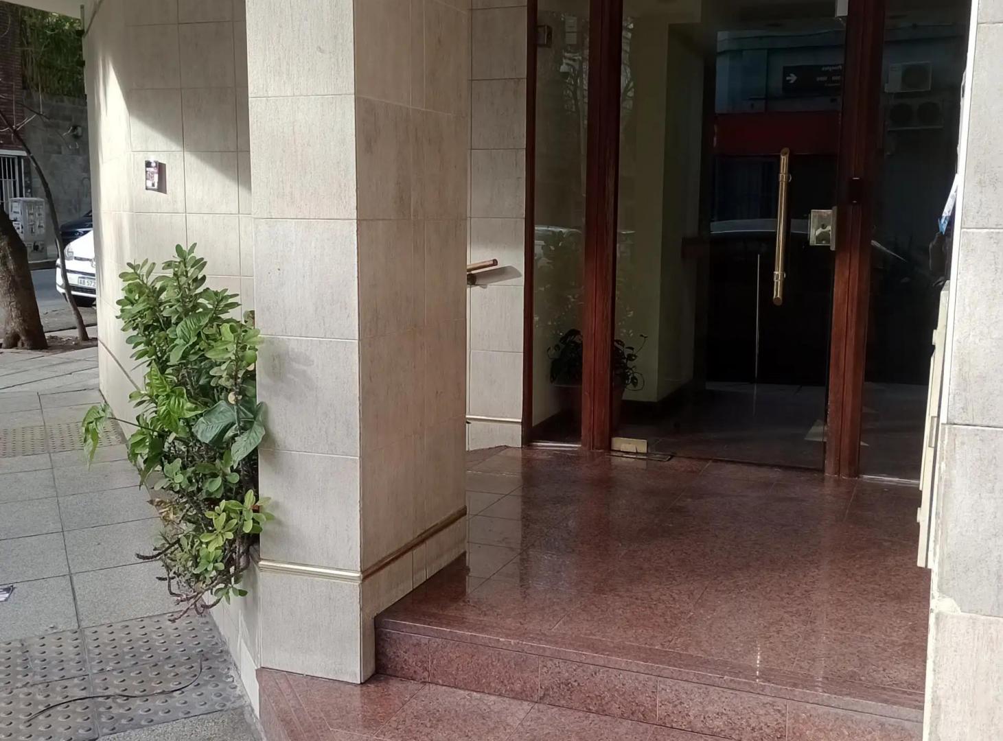 Foto de Departamento de 3 Ambientes con Baulera al Frente – Muy Luminoso, imagen 2