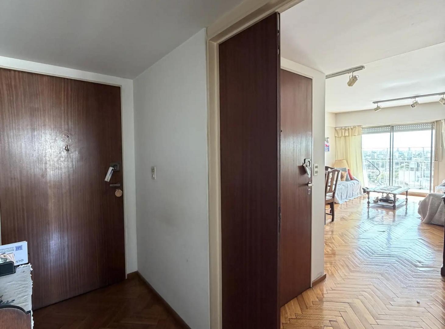 Foto de Departamento 4 ambientes con dependencia, con cochera y baulera– Villa, imagen 5