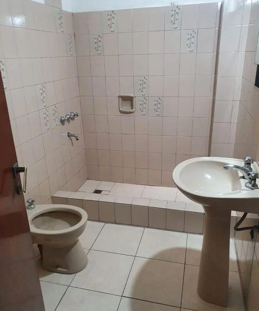 Departamento en planta alta al frente 2