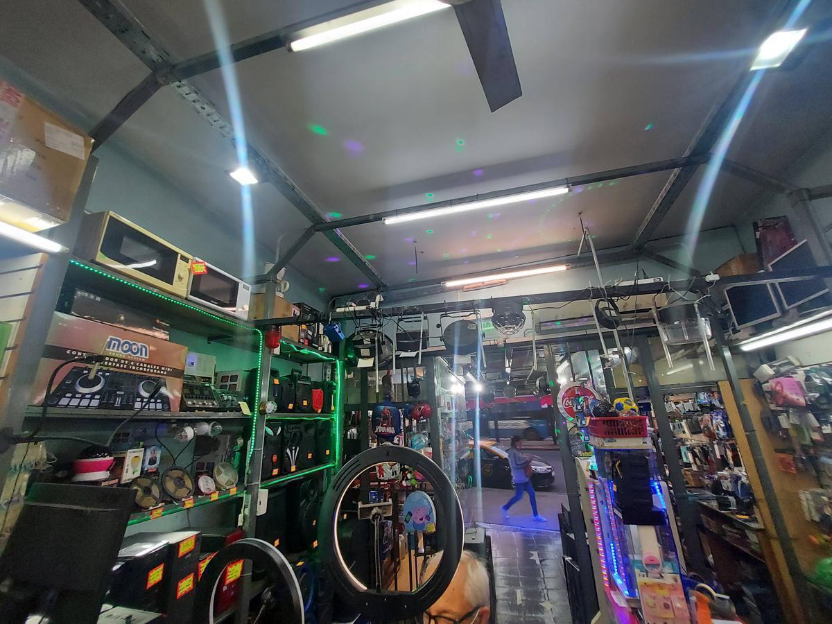 Oportunidad Venta Fondo de Comercio Elctrónicos Nueva Pompeya Retasado 1