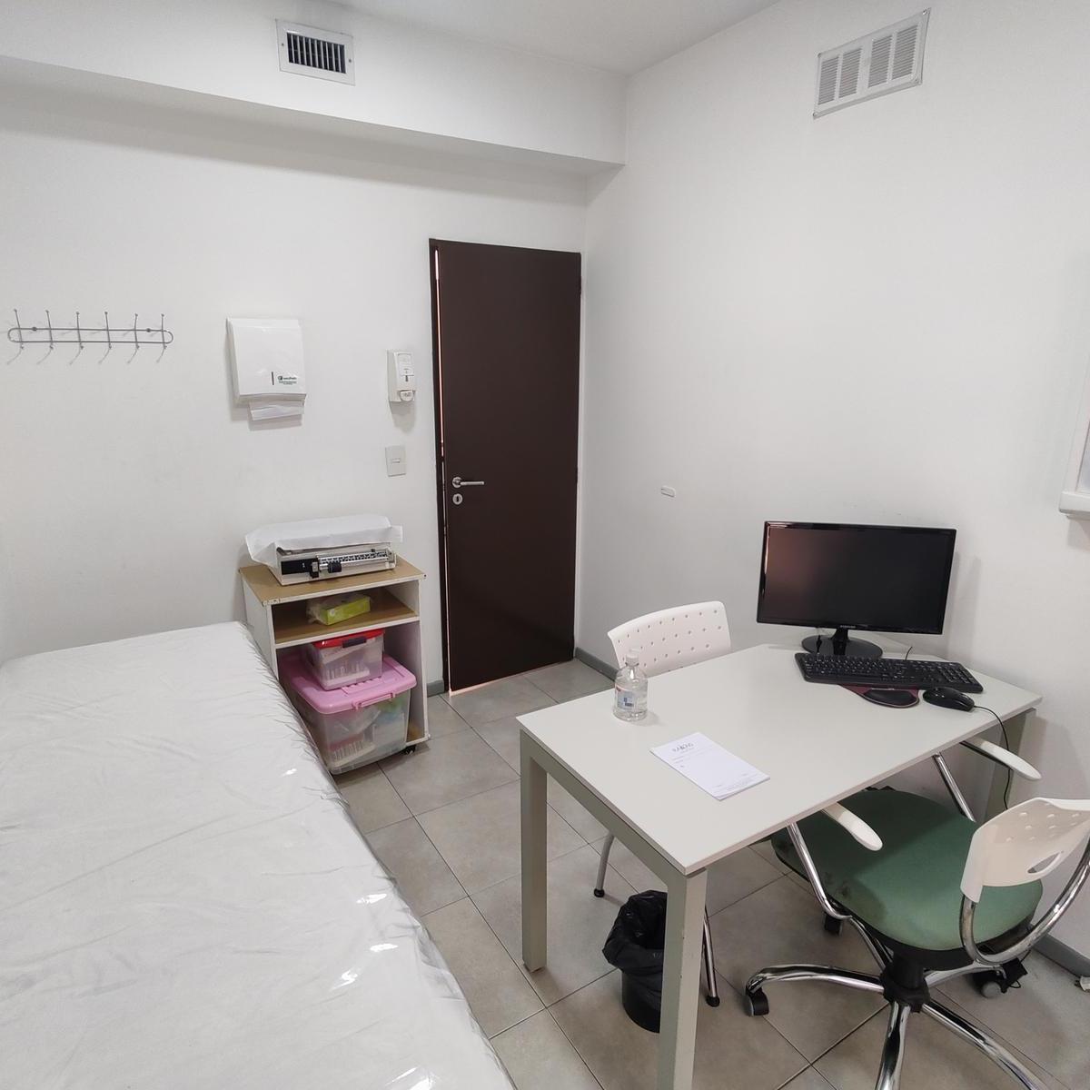 Venta Centro Médico y Laboratorio 4