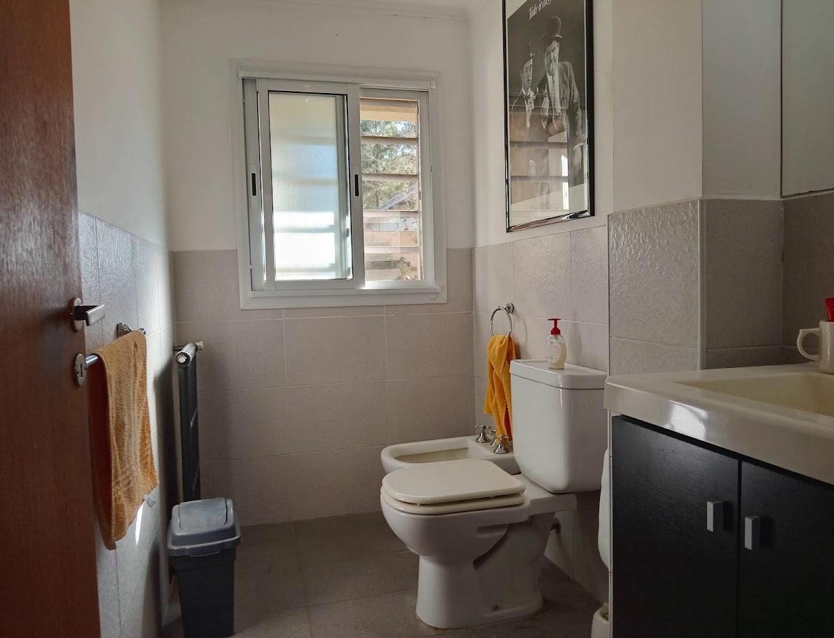 Quequén Venta de Casa Departamento y Local 1
