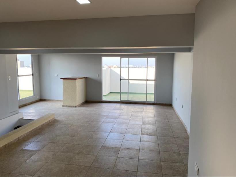 Venta Departamento de 3 Dorm. Quincho y Amplia Terraza 2