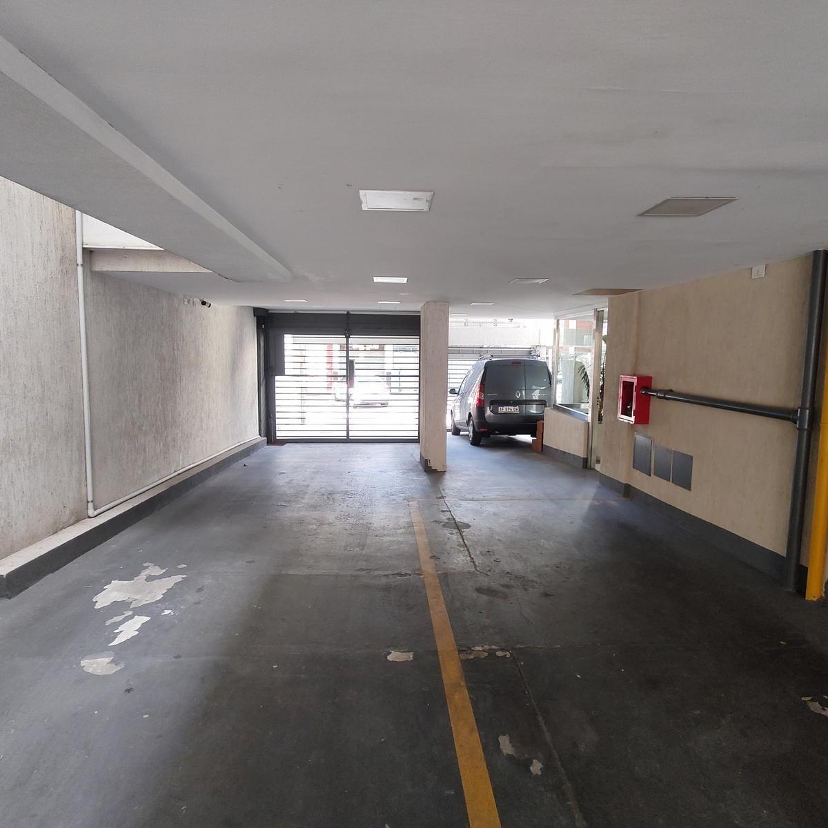 Departamento de 3 Ambientes con Cochera en San Martín 3