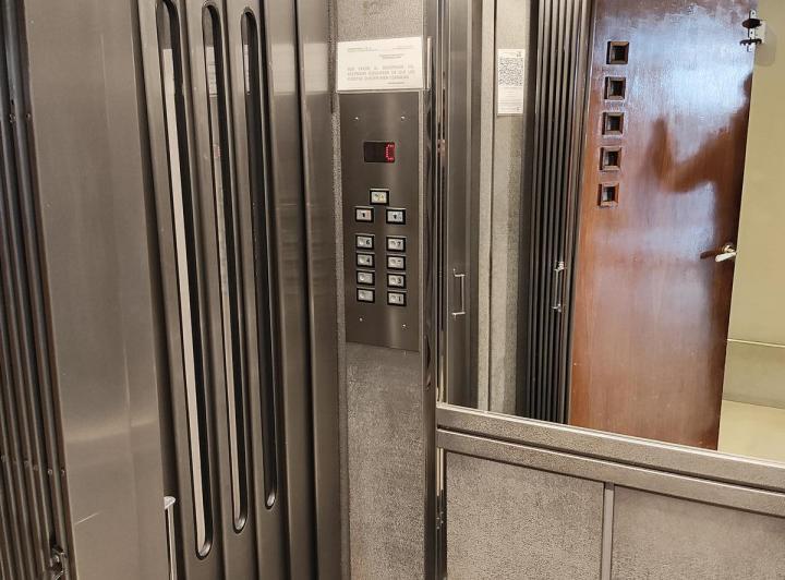 BELGRANO VENTA DEPARTAMENTO DE 4 CUATRO AMBIENTES MAS DEPENDENCIA DE SERVICIOS 4