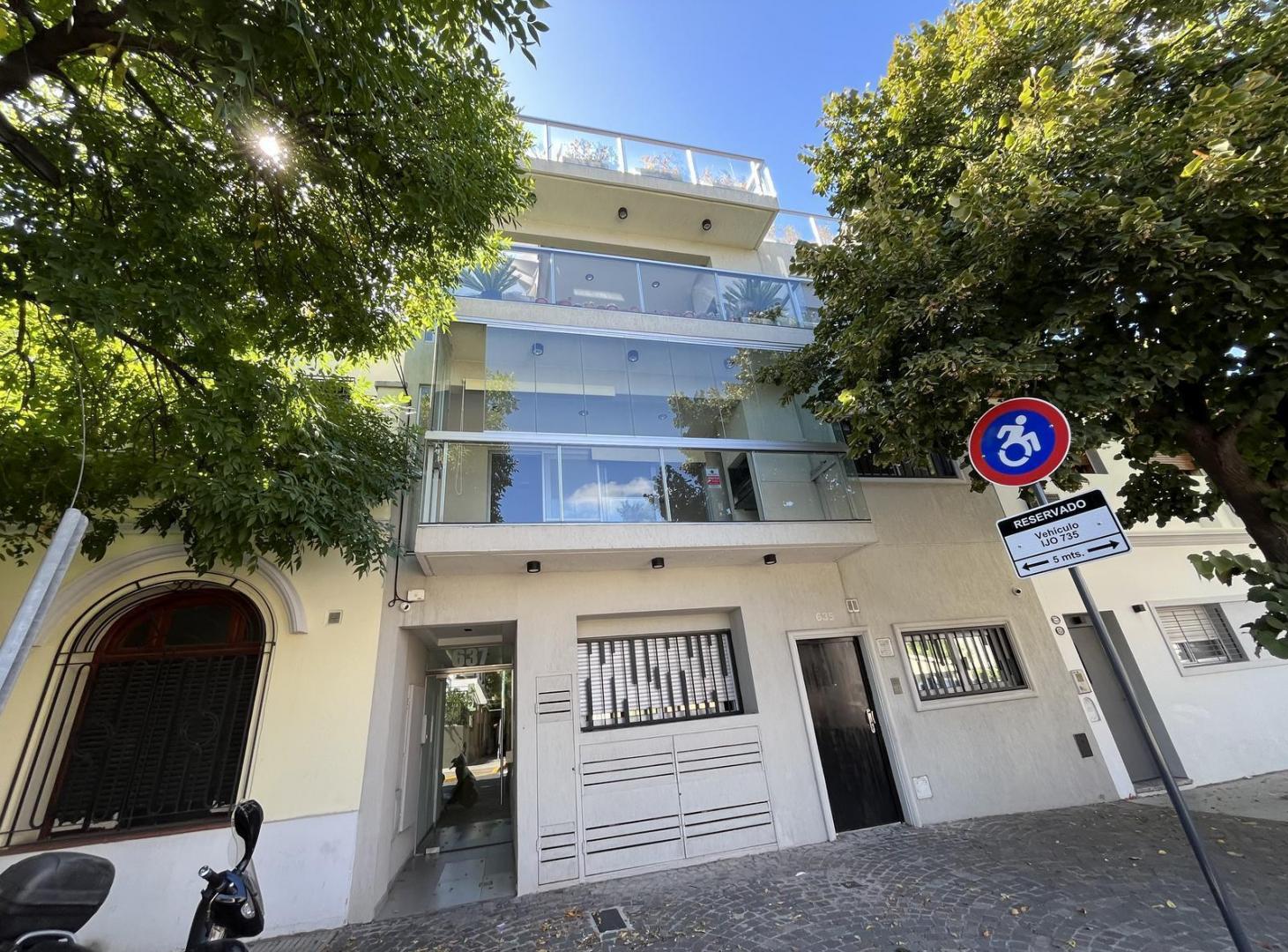 Alquiler Departamento 3 ambientes - Balcon Terraza - Parrilla individual - edificio tipo PH