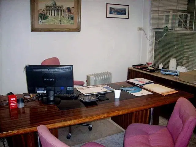 Venta Local al Frente | Oportunidad Comercial | Doble Planta de 182 m² | Alto Flujo Peatonal 4