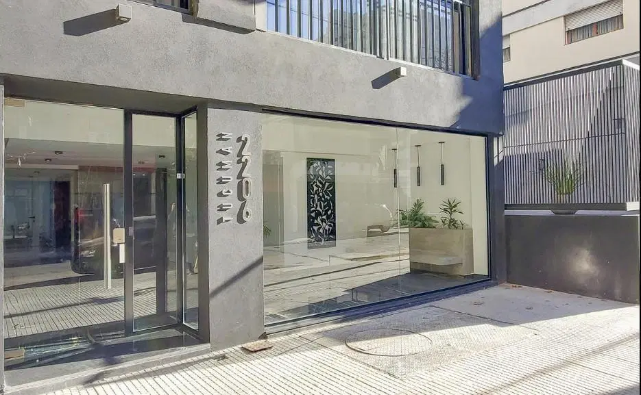 Venta  2 ambientes con balcon      - S.Martin(Ctro) 2