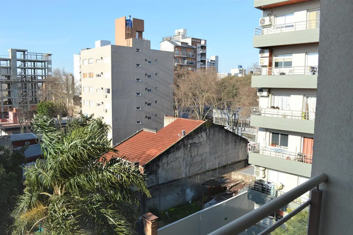 VENTA DEPARTAMENTO 2 AMBIENTES EN SAN MARTIN CON BALCON – CON RENTA 5